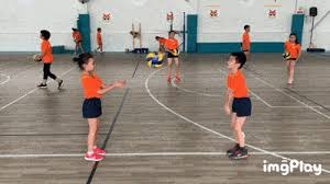 2022 年封库期间，球员自发在佛罗里达组织非官方训练营